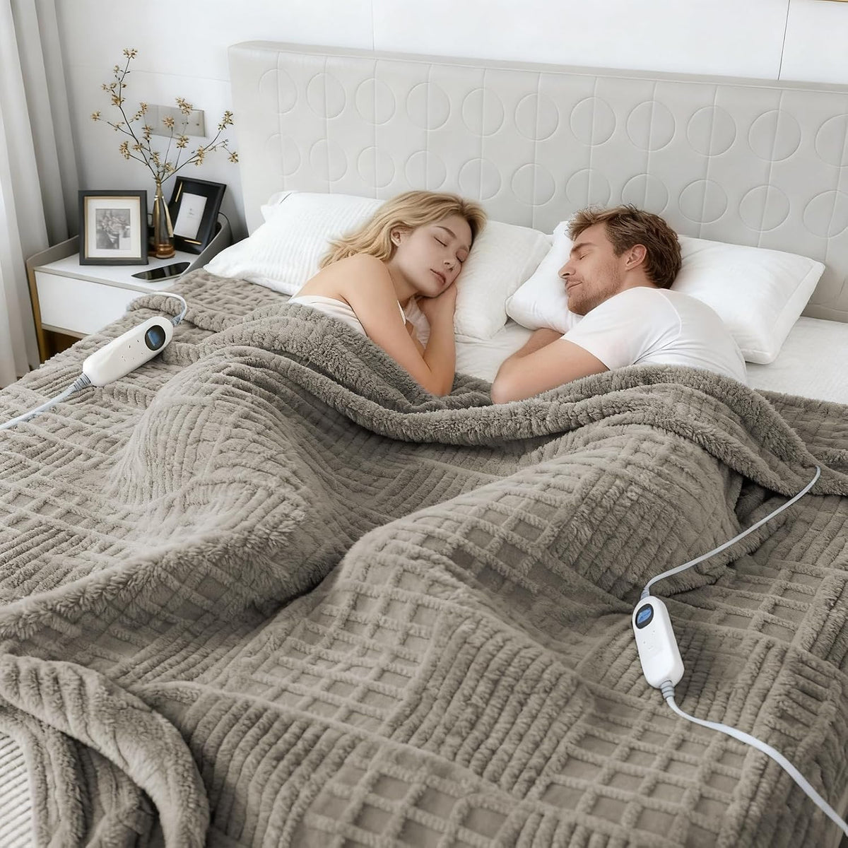 Eastsora Waffle Textured Heated Blanket — Light Gray, King(90"x100") — image 1